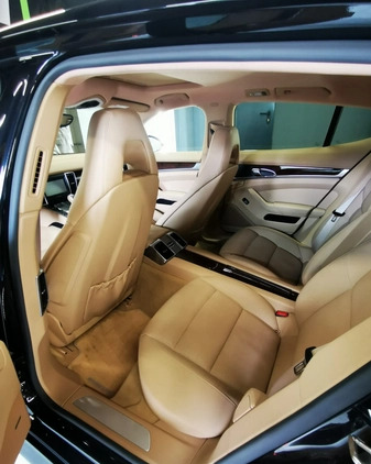 Porsche Panamera cena 169740 przebieg: 55000, rok produkcji 2010 z Piaseczno małe 154